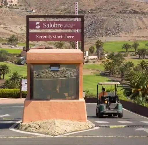 Sea View Vista Golf 빌라 살로브레